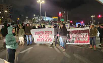 עשרות הפגינו נגד ירי השוטר בפעילי ימין