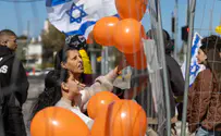 נלחמים, לא נכנעים