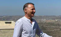 מהמעצר בישראל ליועץ הסתרים של שליח טראמפ