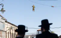 Effigy of haredi soldier hanged in Mea She'arim