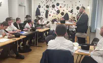 החסיד שלא נכנע לטרנד חוגג מיליון האזנות