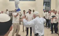 בגיל 97: עזרא יכין רוקד בישיבת מצפה יריחו