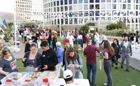 First-ever Nefesh B’Nefesh Shuk Olim debuts in Tel Aviv at Azrieli Center
