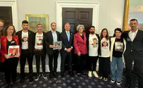 Hostage families meet White House CoS and Press Secretary