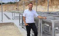 תלמידים יסננו עפר מ"שומרון העתיקה"