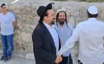 Watch: Jews dance and bow down on the Temple Mount