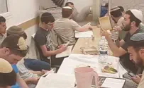 ישיבות תחת אש