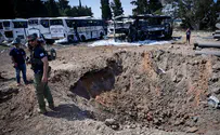 Bedouins steal fuel from busses damaged by missile