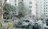 The moment a missile hit a residential building in Be'er Sheva
