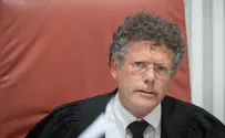 Judges to Attorney General: 'Compromise with government'