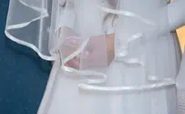 This bride gets married tomorrow but has no wedding dress
