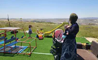מעבר לגבולות