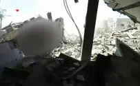 Боевики выбрались из-под завалов, стреляя по Азулаю