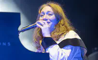 Watch: Israeli singer hits back at pro-Palestinian protester