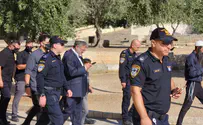 בן גביר הוביל את התפילה, עשרות רקדו ושרו