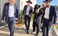 Senior haredi leader visits draft dodgers in prison