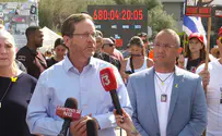 أوقفوا النفاق واضغطوا على حماس