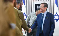 President Herzog toasts haredi IDF soldiers on Rosh Hashanah eve