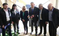 צילום: עמוס בן גרשום, לע"מ נתניהו הניח אבן פינה לשכונה בדימונה