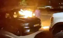 Masked gang sets vehicles on fire in Givat Bar