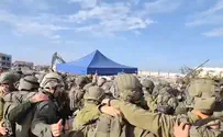 IDF soldiers sing over Ran Gvili's casket