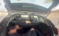 Watch: Illegal Arabs discovered in trunk of car