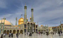 The distance between Qom and Najaf is not only geographical