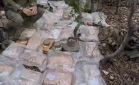 Боец ЯХАЛОМ на склада оружия «Хизбаллы»