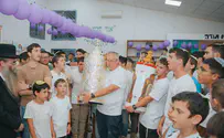 Torah scroll dedicated in memory of fallen captain