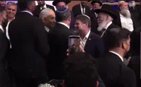 Prime Minister Netanyahu enters Mercaz HaRav