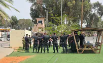 Arutz Sheva Protests outside Prison 10