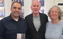 Arutz Sheva Former hostages visit Arutz Sheva studios in Jerusalem