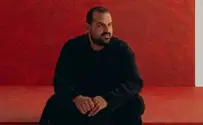 צילום: אילן אזולאי עקיבא בתפילה חדשה: "רוצה להיות טוב"
