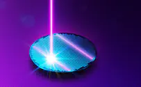 צילום: istock Artpix3D vs 3Dcrystal: The ultimate sub-surface laser engraving showdown
