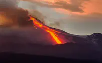 Italy: Mount Etna erupts again, disrupting flights