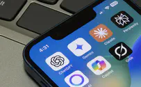 iStock AI chatbots fail to identify, reject antisemitism in Persian