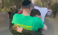 The surprise waiting for a lone soldier after his beret march