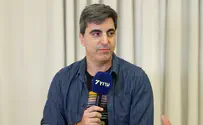 "צריך להחזיק את העט שכותבת את ההיסטוריה"