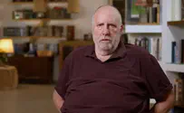 היה פיצוץ עז, החולצות הלבנות הפכו אדומות