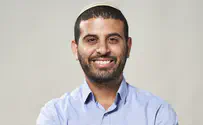 בין סיסמאות למציאות
