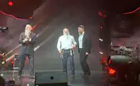 Fried, Rabbi Smotrich, and the minister lead thousands in dancing