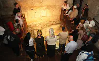 Meir Pavlovsky Bereaved families gather at Western Wall for Selichot