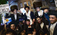 Massive rally held in honor of haredi draft evaders