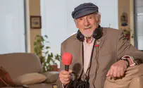 Yonatan Sindel/Flash90 At 102, Walter Bingham dances on Simchat Torah