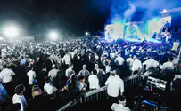 12 אלף חוגגים בהקפות השניות בכפר חב"ד