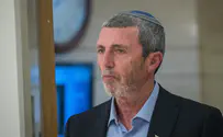 צילום: Yonatan Sindel/Flash90 שני בוגרי מכינת עצם מונו למח"טים