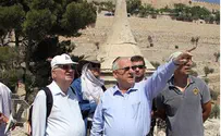 Vilna Gaon's Student's Grave Found on Mt. of Olives