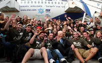 President Peres Greets US Jews Headed for IDF Service