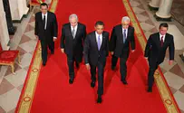 Israel news photo: Al-Ahram, courtesy of Wael Egyptian Newspaper Doctors Photo, Shows Obama Following Mubarak