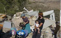 Police Expel Couple and Baby, Wreck Home in Middle of the Night